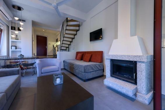 Thelgi Villa กาลามาตา ภายนอก รูปภาพ