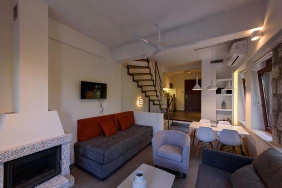 Thelgi Villa กาลามาตา ภายนอก รูปภาพ